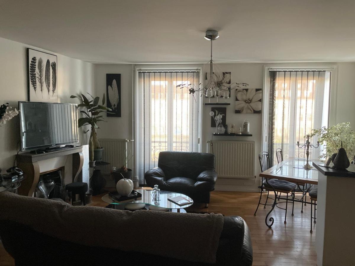 Appartement Au Quai 1921 Безансон Екстериор снимка